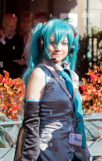 Hatsune miku cosplay hi-res stock photography and images